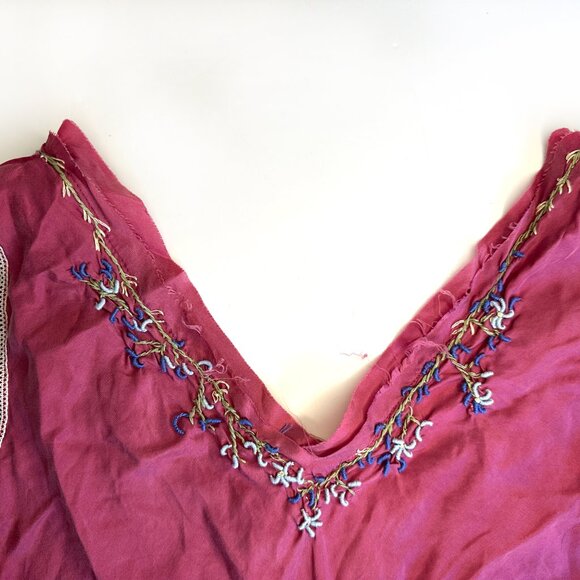 RANGOON Vintage Silk Embroidered Camisole Tank Blouse Size Medium 1/2 Zip - Picture 9 of 11